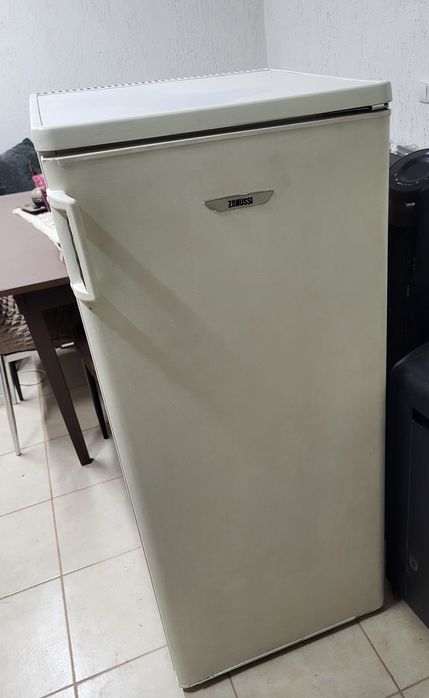Хладилник Zanussi-60лева