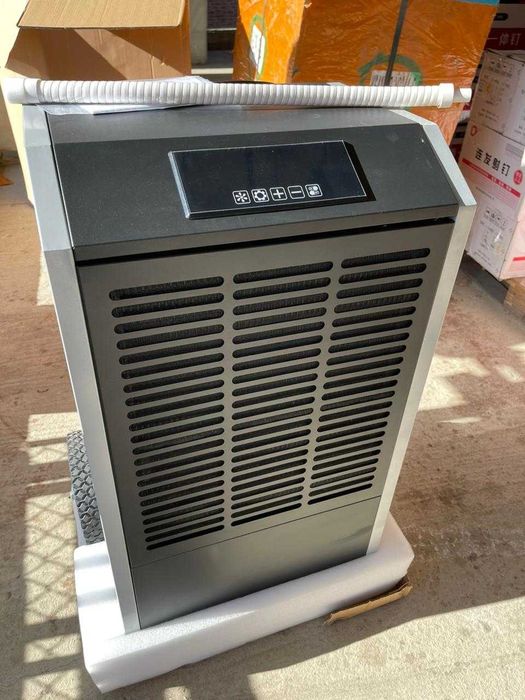 Мощный промышленный осушитель воздуха 138 л/день