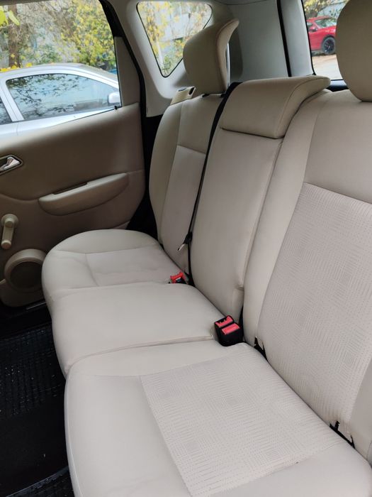 Vând Mercedes-Benz A160 2010