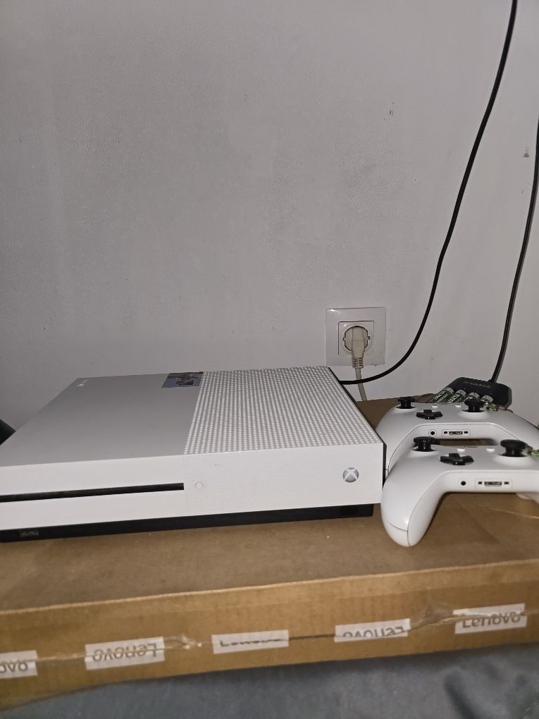 XBOX ONE S ( 1S ) 500GB