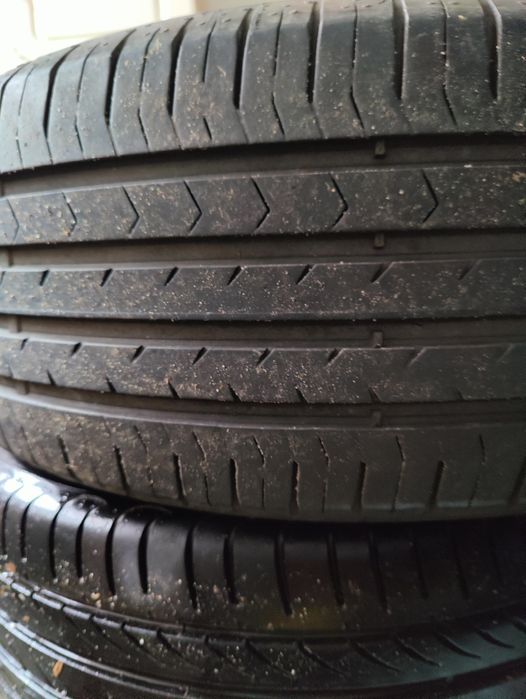 Anvelope ContiPremiumContact 215 55 r17