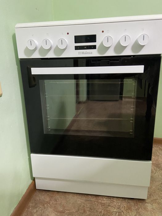 Продам стеклокерамическую электро плиту