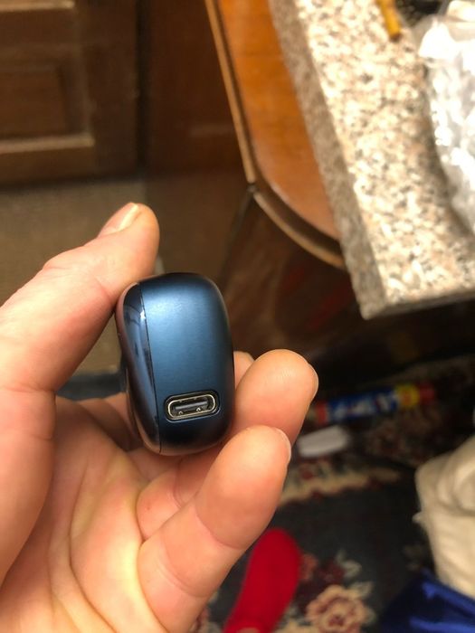 Aparat de fumat tigari.