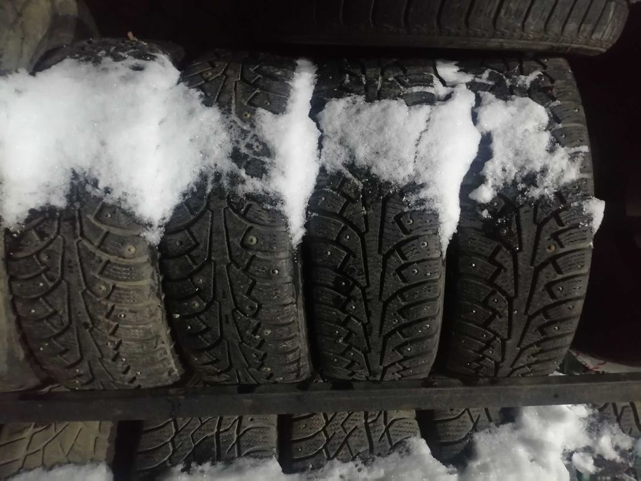 Продам зимние шины 17570/13