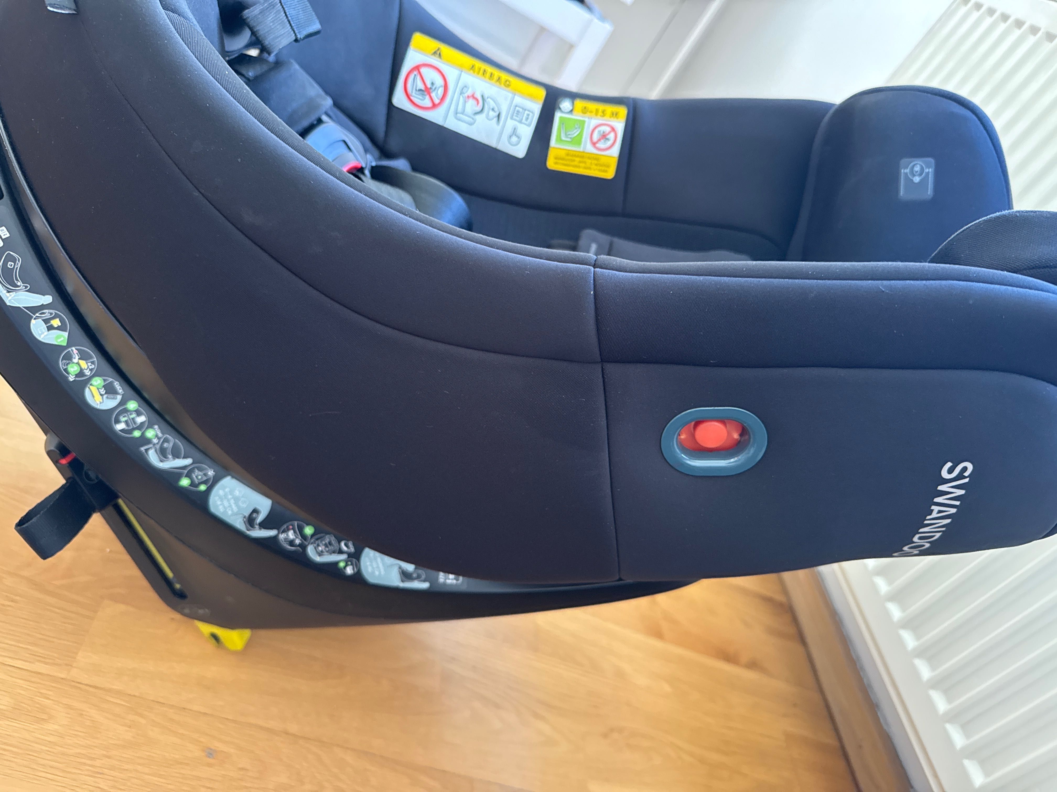 Scaun auto Swandoo Marie 0-4 ani - editie limitata only black