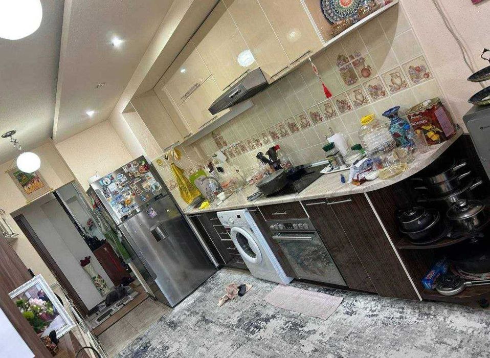 Продам 3-х комнатную с ремонтом на Авиасозлар-4.