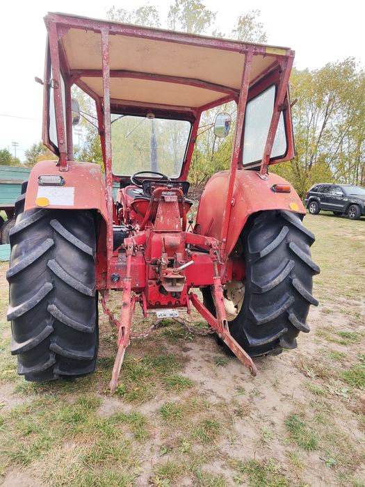 Tractor 824 International 75 cp.