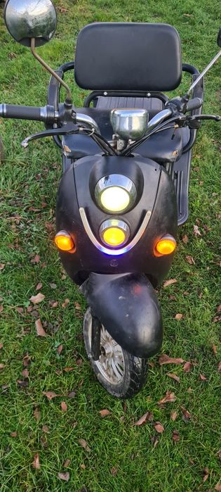 Triciclu Scuter electric