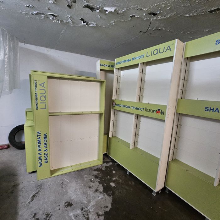 Стъклени витрини с LED осветление!