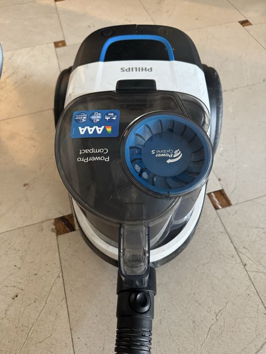 Пылесос Philips PowerPro Compact