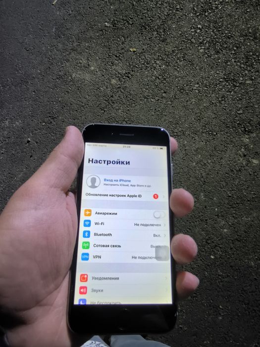 Телефон iPhone 6
