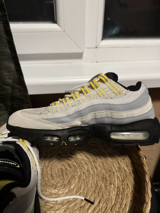 Nike Air Max 95 Wolf Grey Tour Yellow