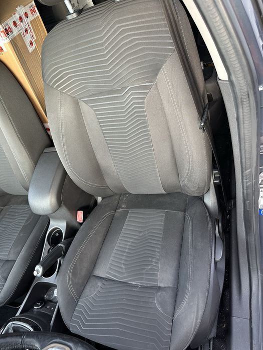 Салон Ford Fiesta 2016