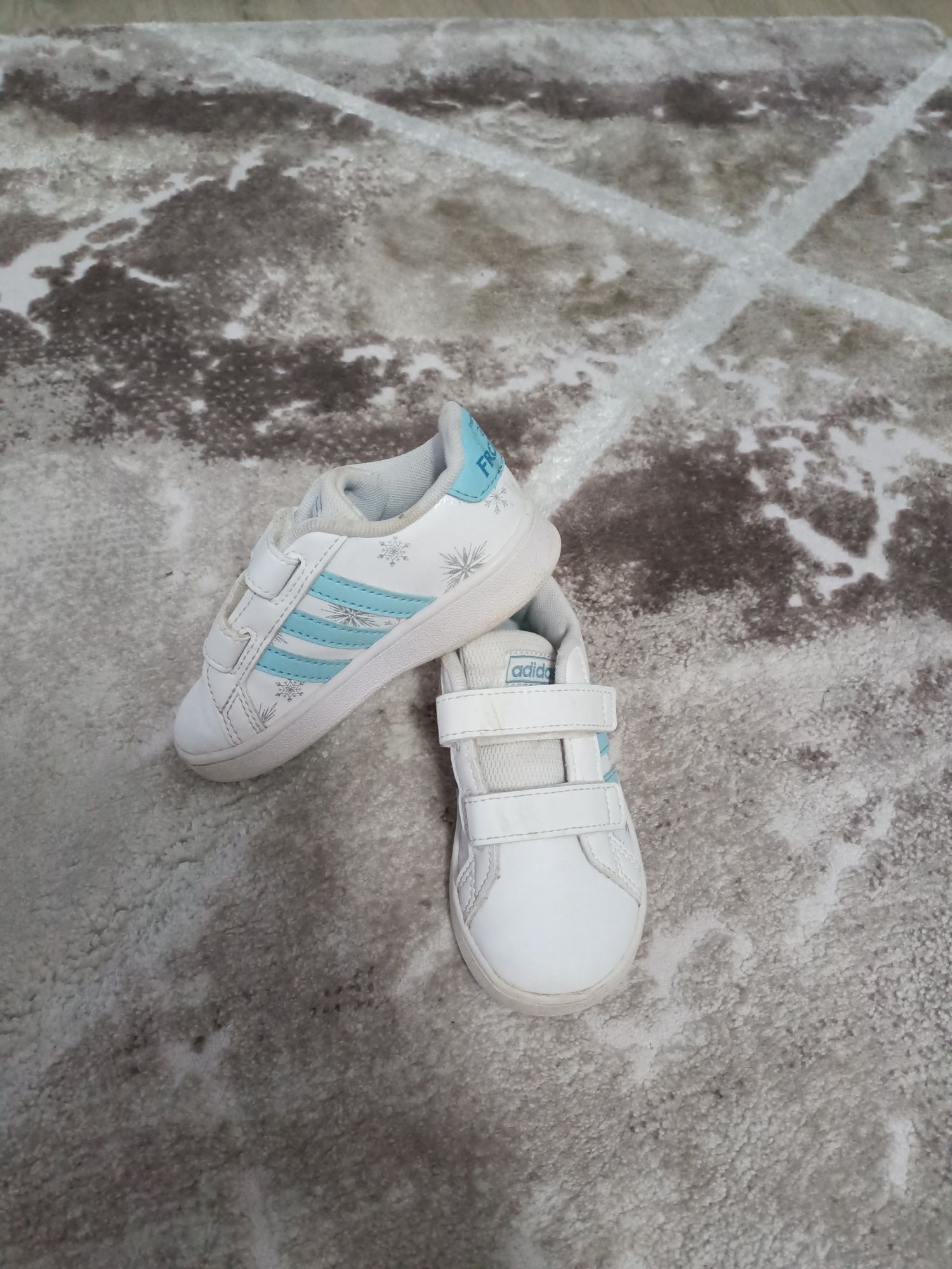 Adidași adidas Frozen