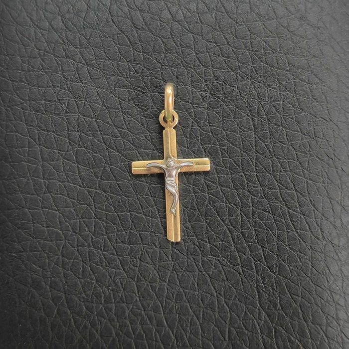 Medalion Aur 18K - 0.62 grame / 329 lei ( B32520.2 / Ag28 )