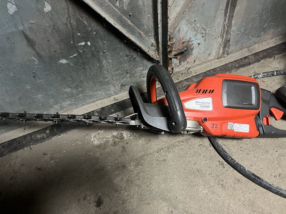 Храсторез на husqvarna