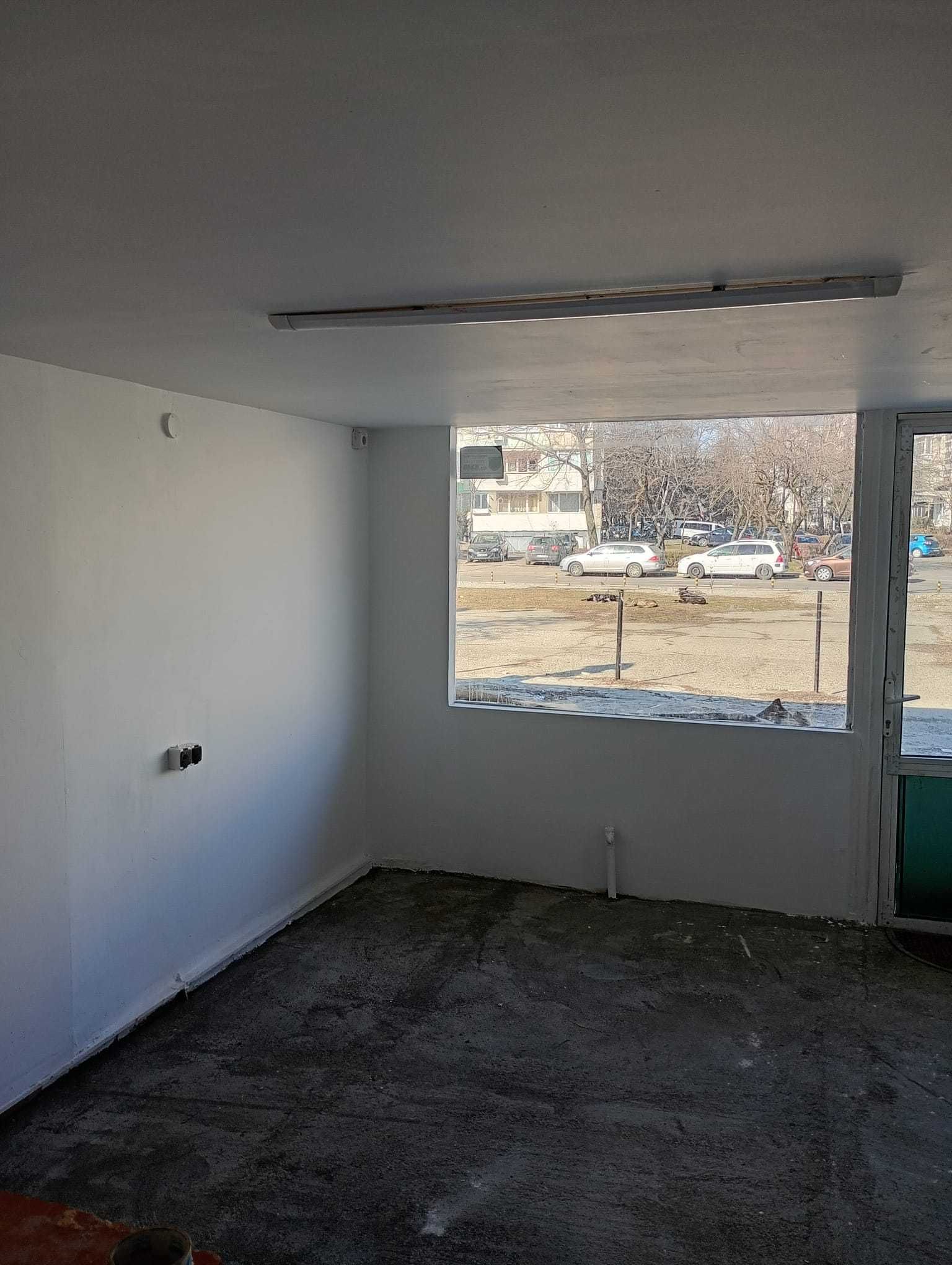 Închiriez spatiu  situat în Bacău
