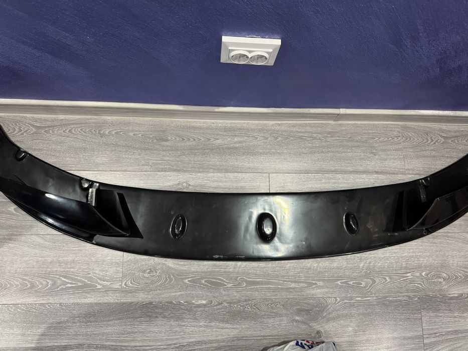 Vand LIP bmw f10 pentru bara m