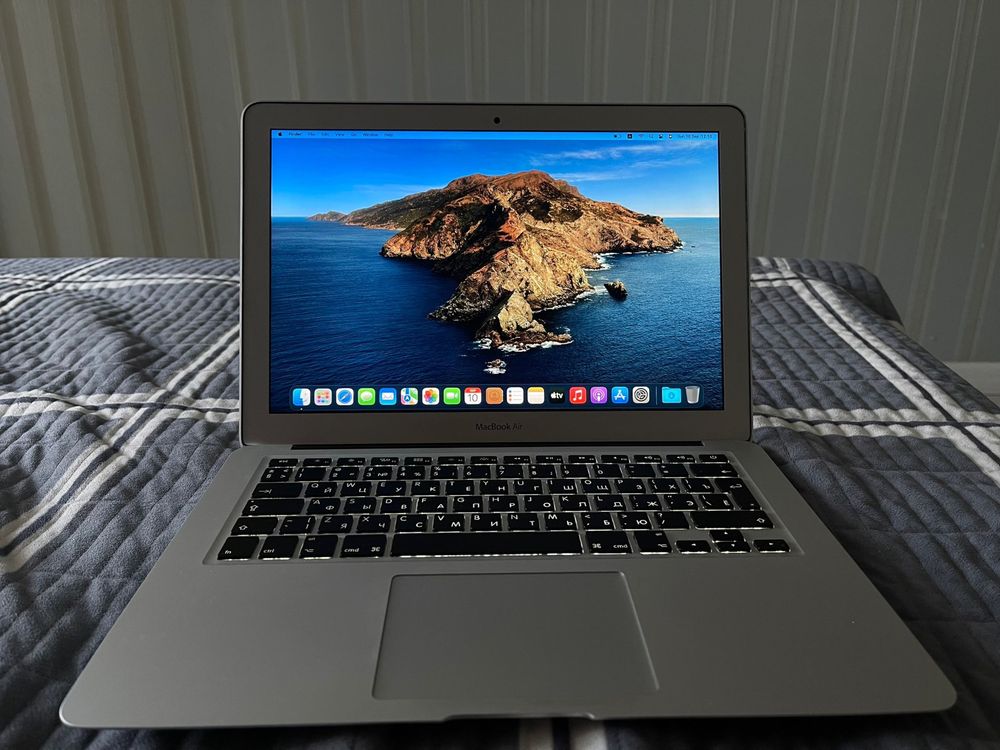 MacBook Air ноутбук