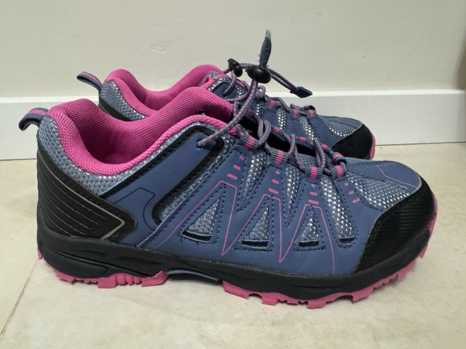 Зимни/есени обувки сникърси за момиче 35н.