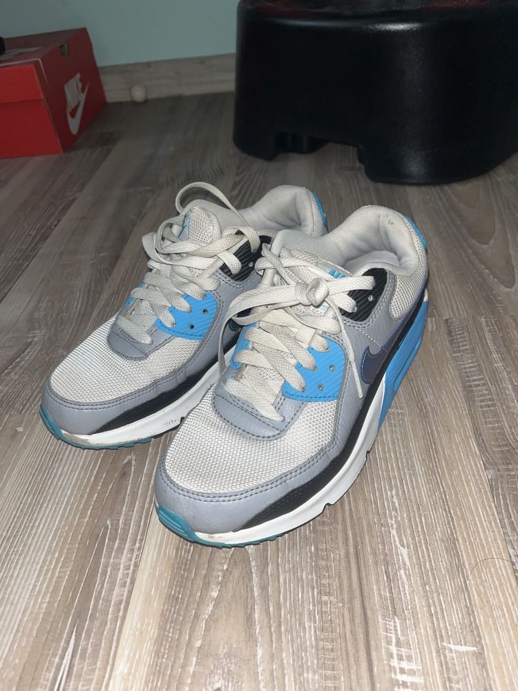 Детски обувки Nike AirMax 36 номер