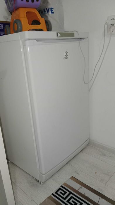 морозильник Indezit 118 л б/у
