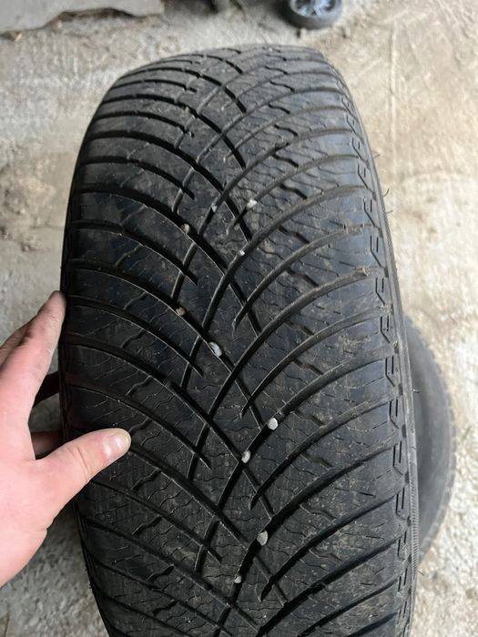 Vând cauciucuri de iarna Berlin Tires