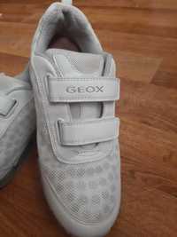 Adidasi pt femei geox aproape ca noi nr 38