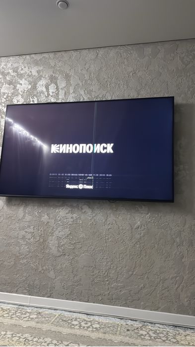 Продам телевизор год отработал разбили экран покупали за 600 тыч