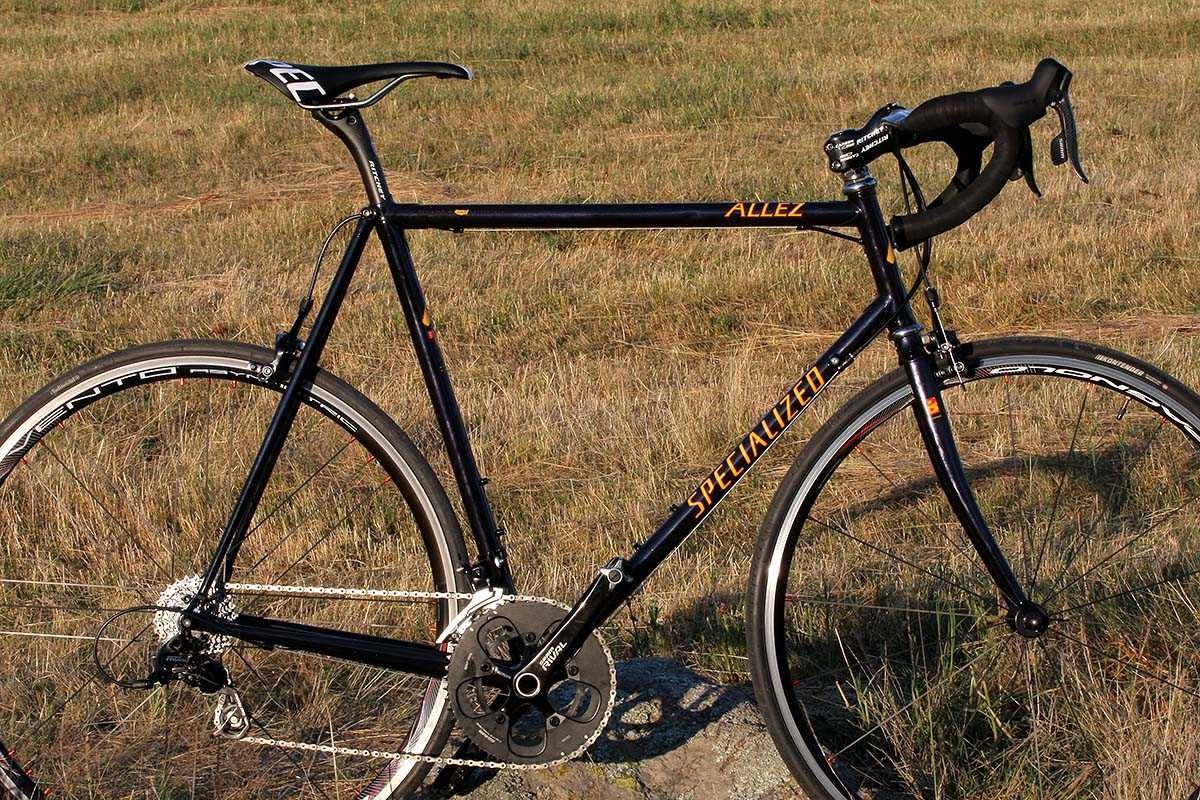 Шосеен Велосипед SPECIALIZED Allez