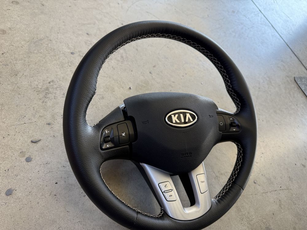 Кора в Багажника/ Кожен Мулти Волан -Kia Ceed Pro/3 Doors-2006г-2012г
