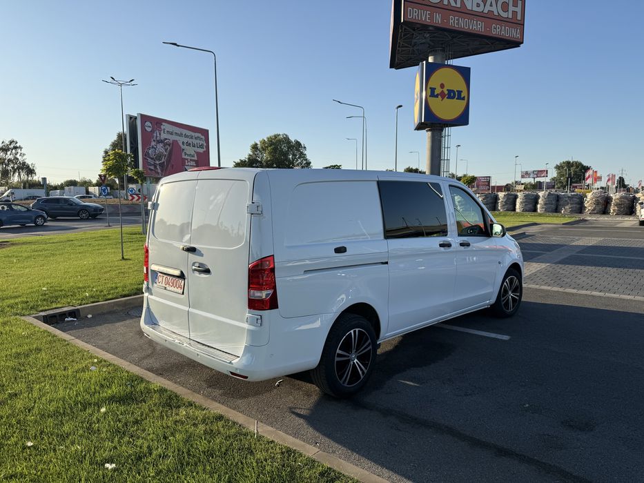 Proprietar Vito 2021 52000km farLED distronic,line assist,camera,navi,