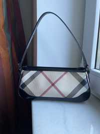 Geanta Burberry medie