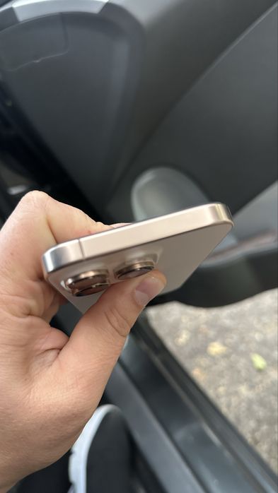 Iphone 16 pro 100% 81 sikl