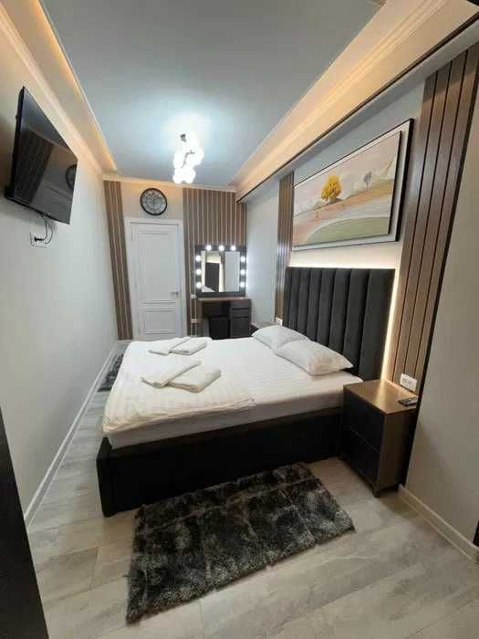 Сдаётся  2- комнатная квартира на Яшнабадском 208*