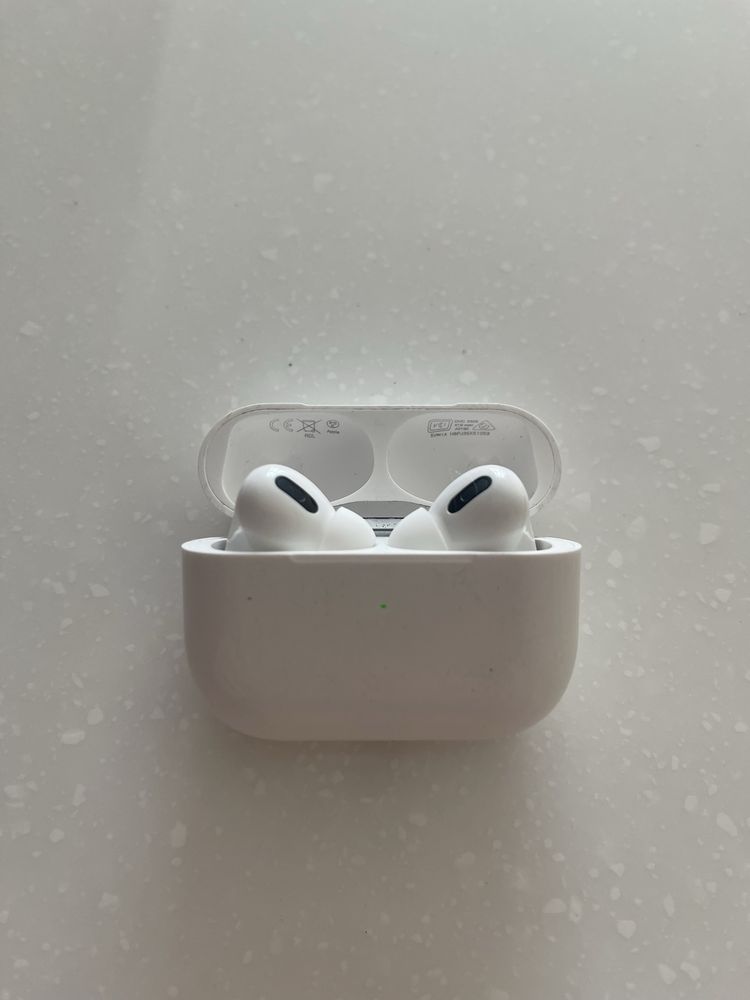 Airpods pro 2.