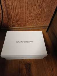 Calvin Klein+Подарък Обувки Nike 720