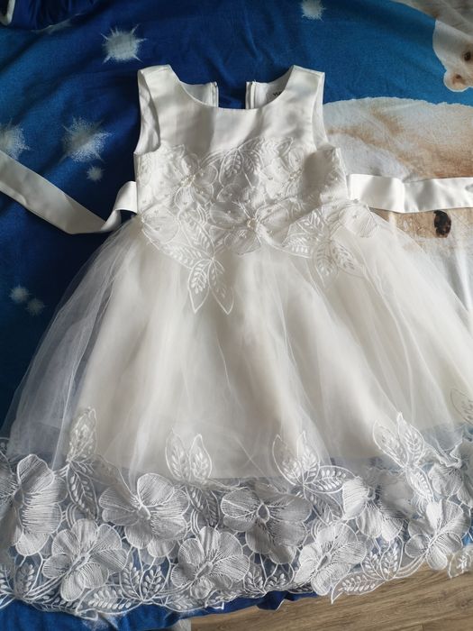 Детска Бяла официална рокля