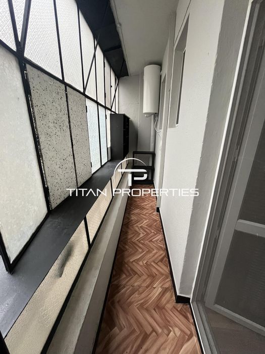 Дава се под наем Тристаен апартамент в Варна, ЖП Гара - 80 кв.м за 550 € - Снимка #8