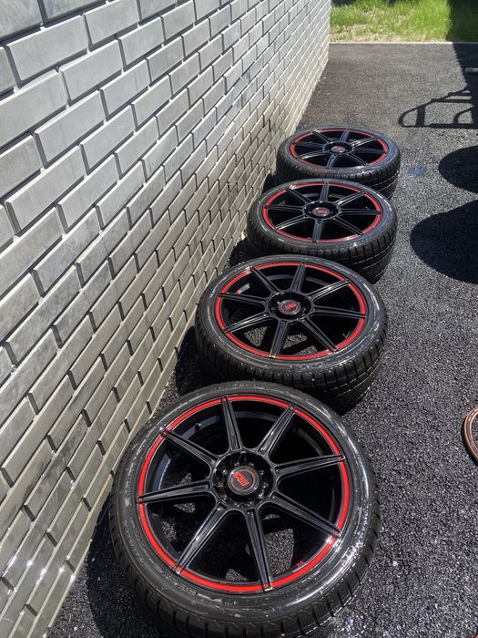 Продам диски с резиной R18