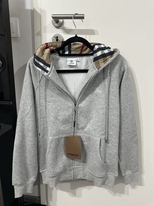 Burberry zip up nou