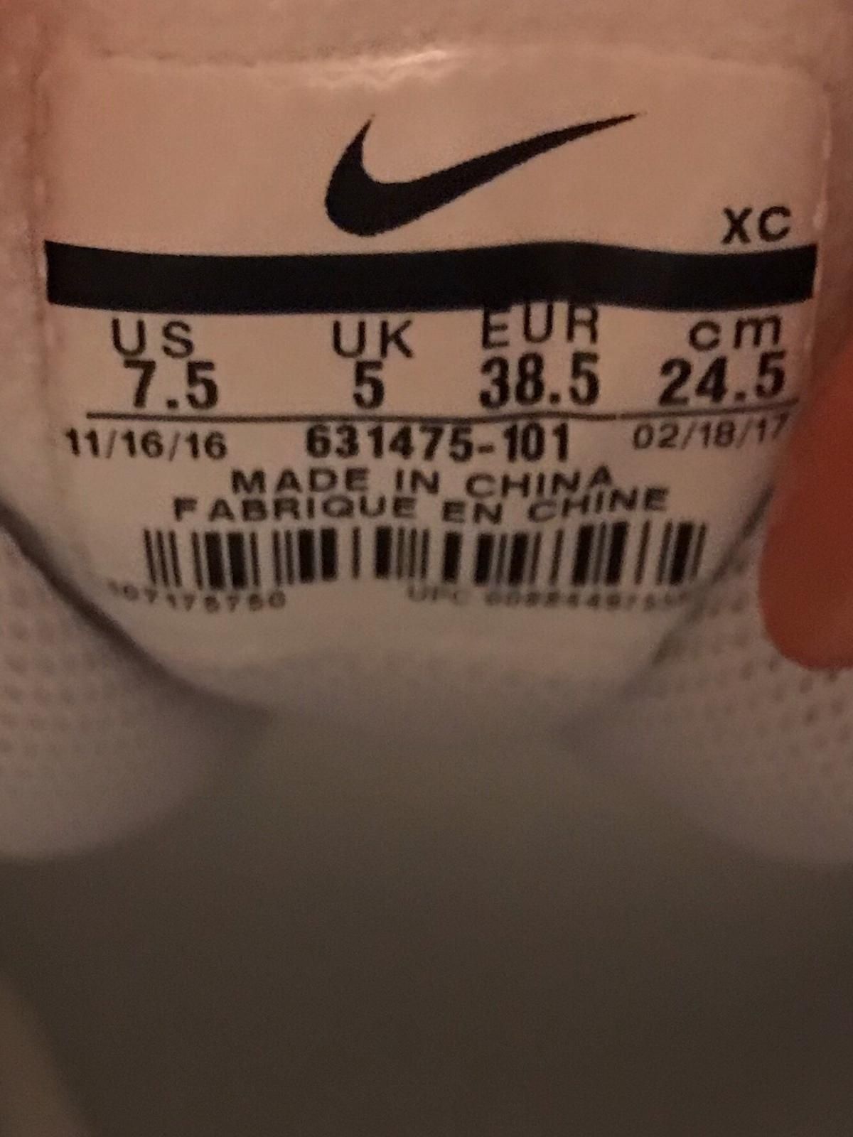 Adidași Nike USA, noi, marime 38,5, la DOAR 219 lei!