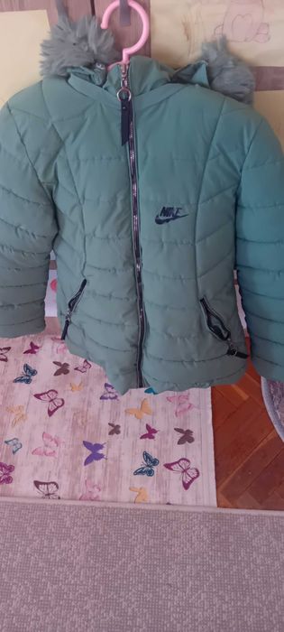 Зимно яке с качулка