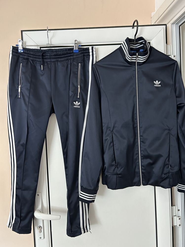 Дамска играчка Adidad