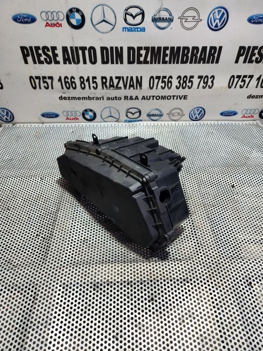 Carcasa Calculator Motor ECU Bmw Seria 4 F32 F33 F36 CAPAC FISURAT Motor N47D20D Dezmembrez Bmw Ser