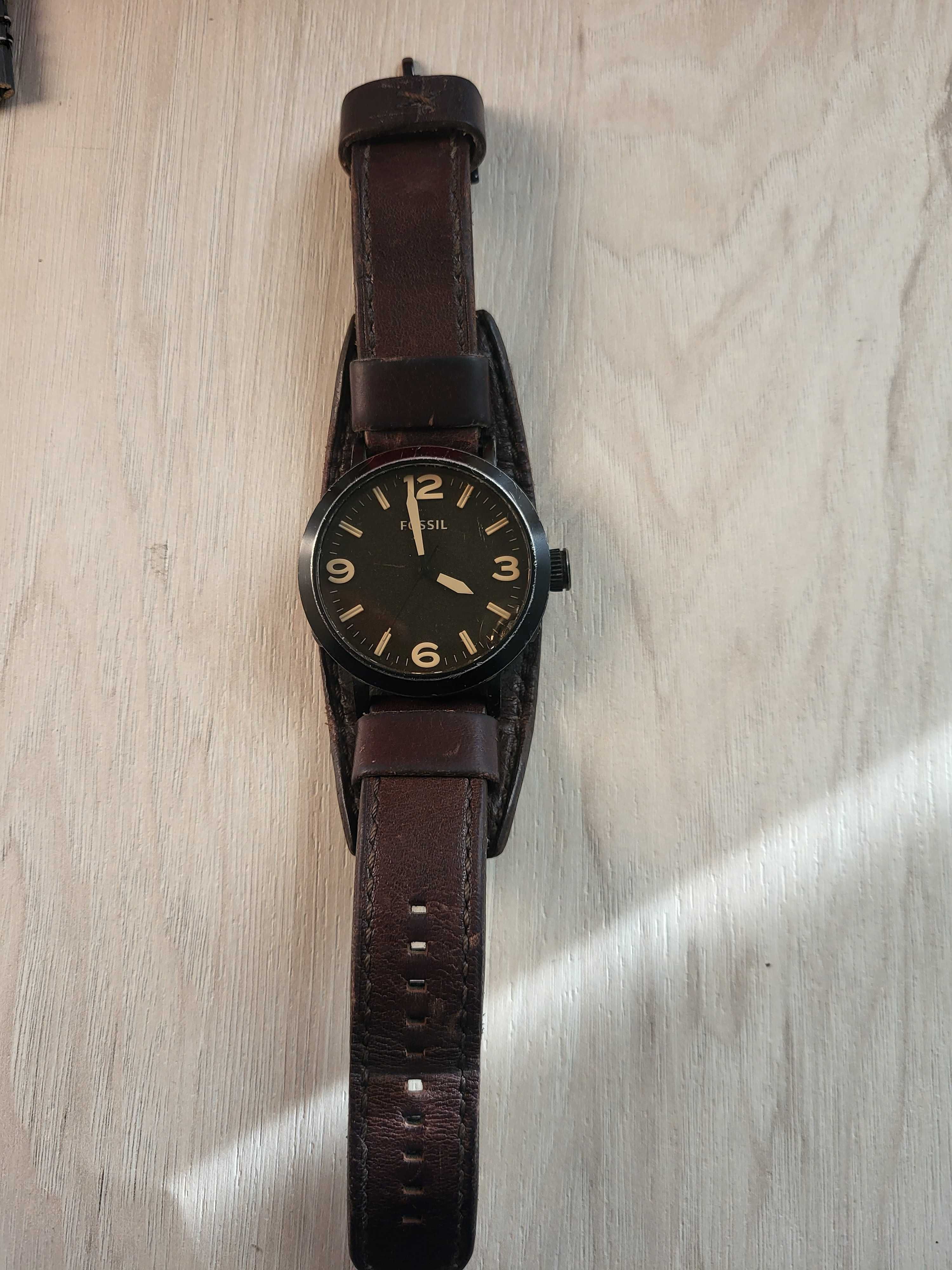 Ръчен часовник Fossil