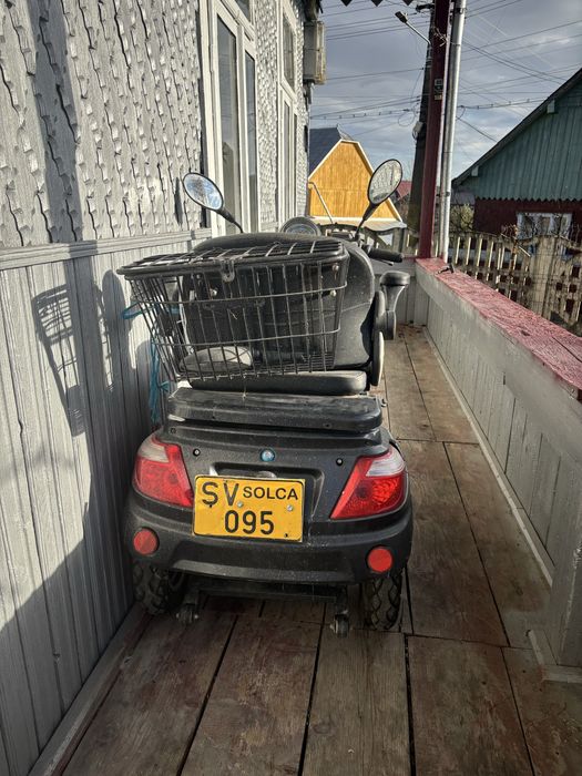 Scuter electric, modelul Luxxon E3800