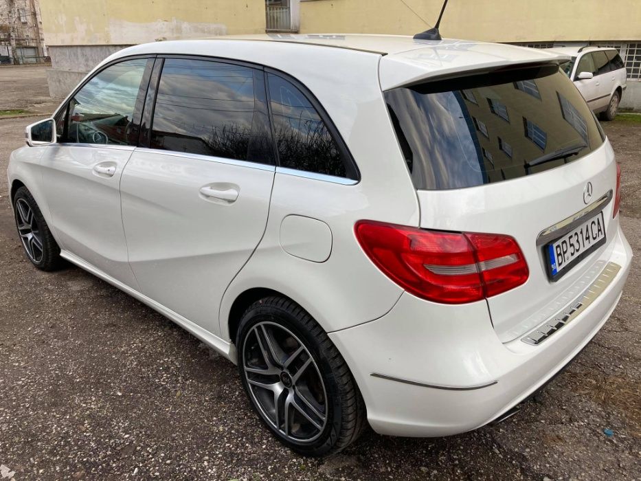 Мерцедес Бенц Б 180