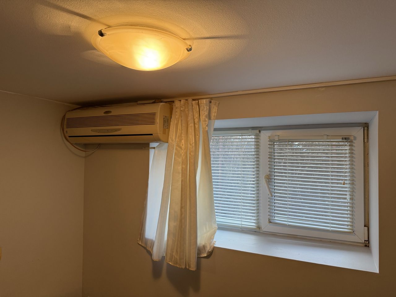 Продава се Едностаен апартамент в Казанлък - 30 кв.м за 1105 €/кв.м - Снимка #10