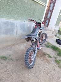 Vând cross kxd 125 perfect funcțional